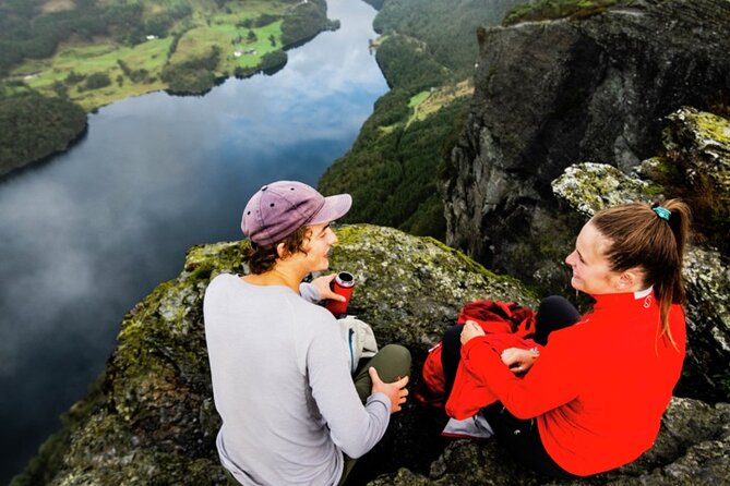 5-Hour Guided Hike Tour to Himakånå The Mini Trolltunga - Included Amenities