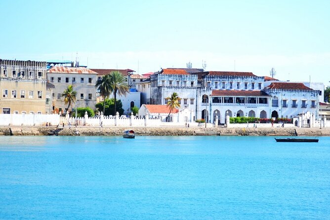 A Private Full Day Tour To Stone Town & Spice Farm - Exploring Stone Town