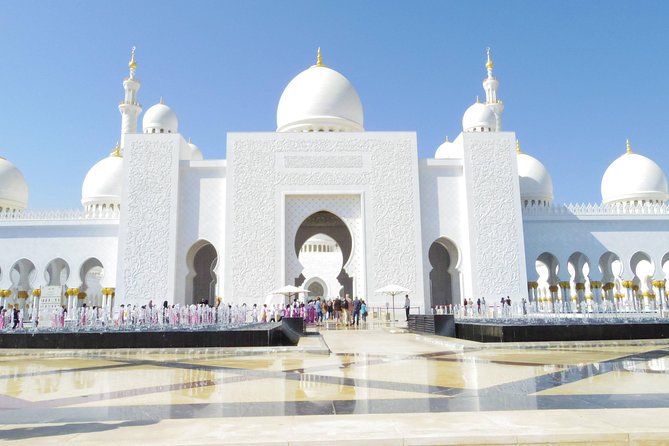 Abu Dhabi City Tour Drive Through Yas Island - Key Attractions