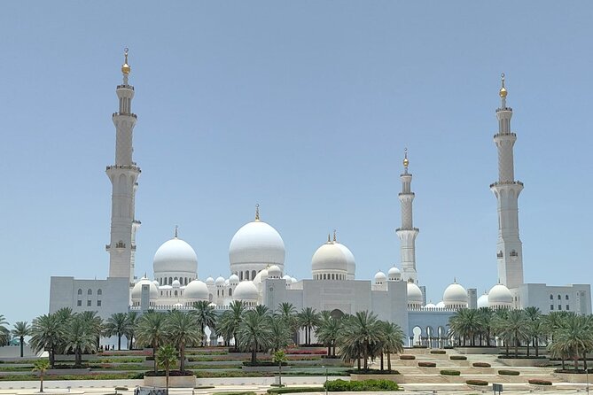 Abu Dhabi Grand Mosque, Qasr Al Watan and Louver Museum - Discovering Qasr Al Watan