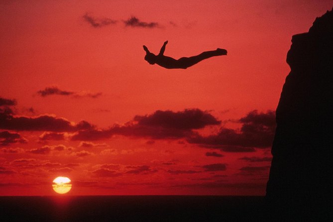 Acapulco Sunset & High Cliff Divers by Night W/Different Choices - Inclusions at a Glance
