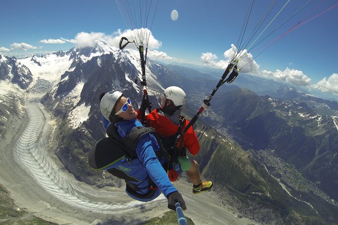 Acrobatic Paragliding Tandem Flight Over Chamonix - Adventurous Paragliding Experience