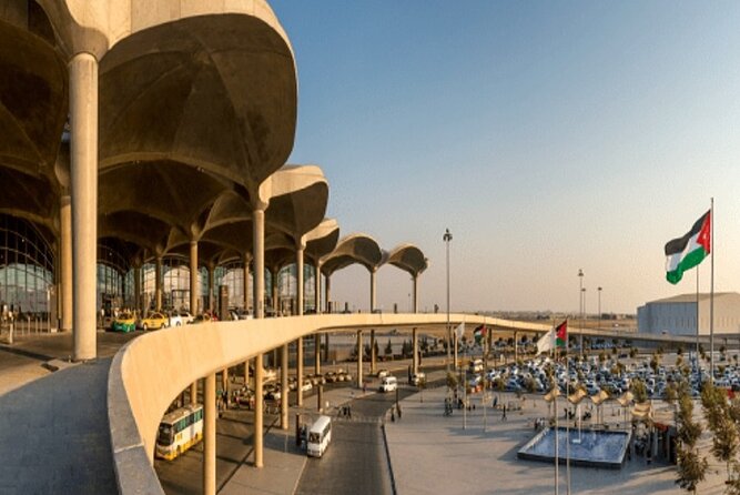Airport Pick up and Drop off (Queen Alia Airport Amman) - Vehicle and Amenities