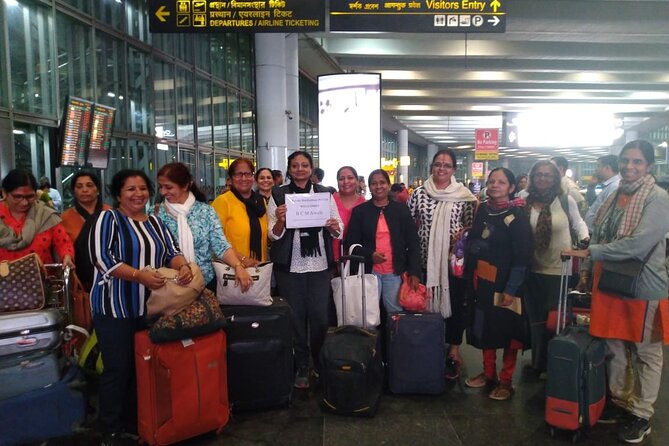 Airport Transfer in Kolkata - Vehicle Options Available
