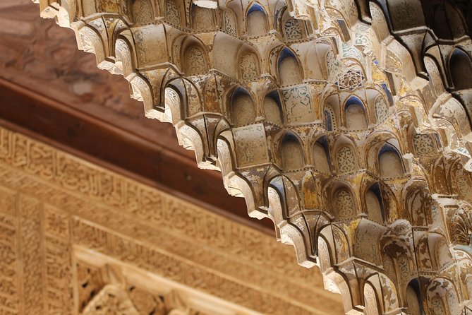 Alhambra Skip the Line Premium Guided Tour - Meeting Details