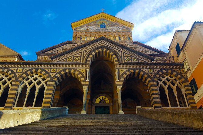 Amalfi Coast VIP Small Group Tour Review - Knowledgeable and Attentive Driver