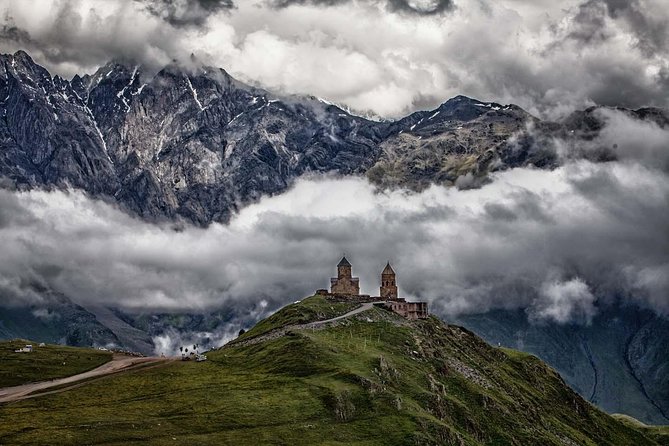 Amazing Day Trip Gudauri & Kazbegi With Lunch at Rooms Hotel From Tbilisi - Luxury Lunch at Rooms Hotel
