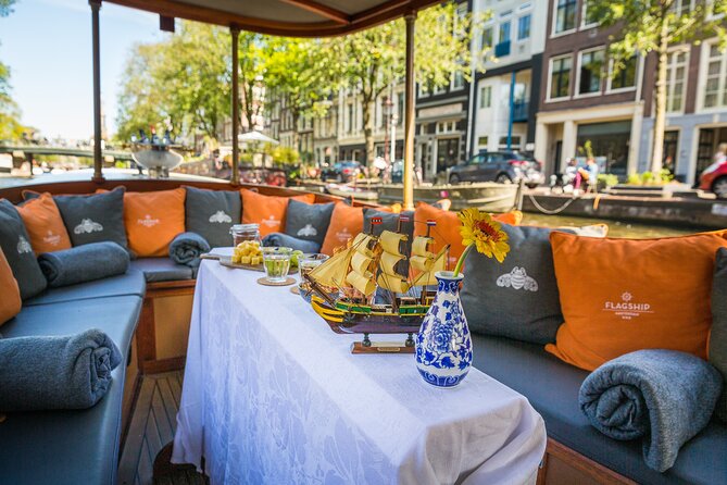 Amsterdam Canal Cruise in Classic Salon Boat With Drinks and Cheese - Experience Highlights