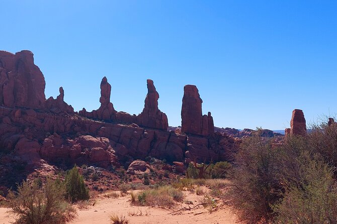 Arches NP Hidden Arches Solitaire Desert Hike Private - Pricing and Reservations