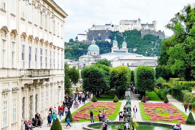 Arrival Private Transfers: Salzburg Airport SZG to Salzburg in Business Car - Pickup and Drop-off Details