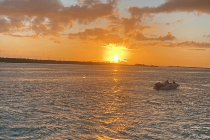 Barbados- Luxury Sunset Coastline Cruise All Inclusive - Onboard Amenities and Inclusions