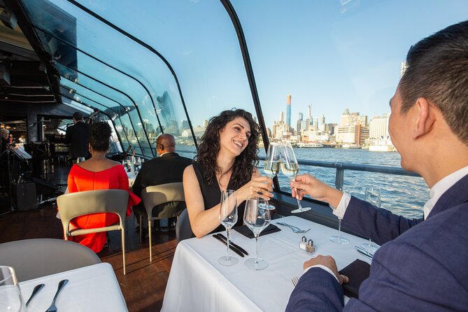 Bateaux New York Christmas Day Plated Brunch Cruise - Meeting and Departure
