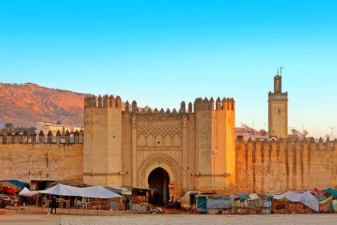 Big Morocco Tour 15 Days From Casablanca - Accommodation and Meals