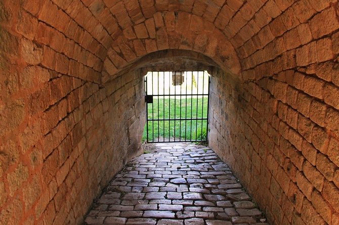 Blaye Citadel UNESCO Site With a Wine Tasting Côte De Bourg - Inclusions
