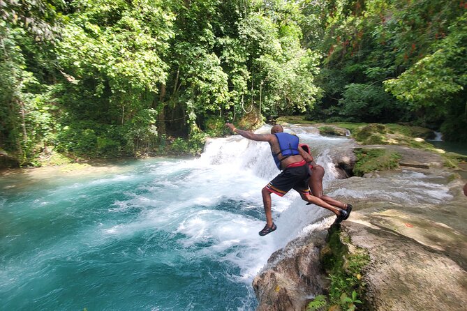 Bob Marley Nine Mile and Blue Hole From Montego Bay - Meeting and Pickup