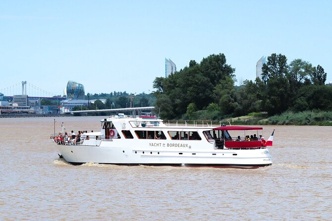 Brunch and Cruise on the Garonne in Bordeaux - Cruise Amenities and Accessibility