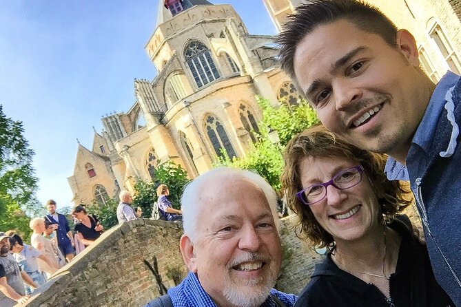 Brussels Half Day Tour With a Local Guide, Private & Custom - Neighborhood Exploration and Hotspots