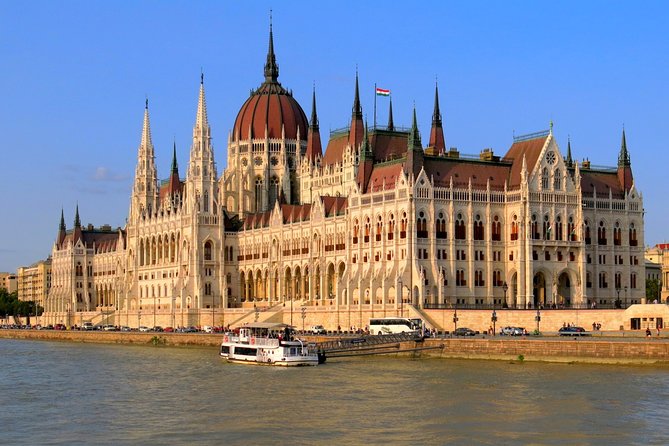 BUDapest Arrival Private Transfers From BUDapest Airport BUD to BUDapest City - Pickup and Drop-off