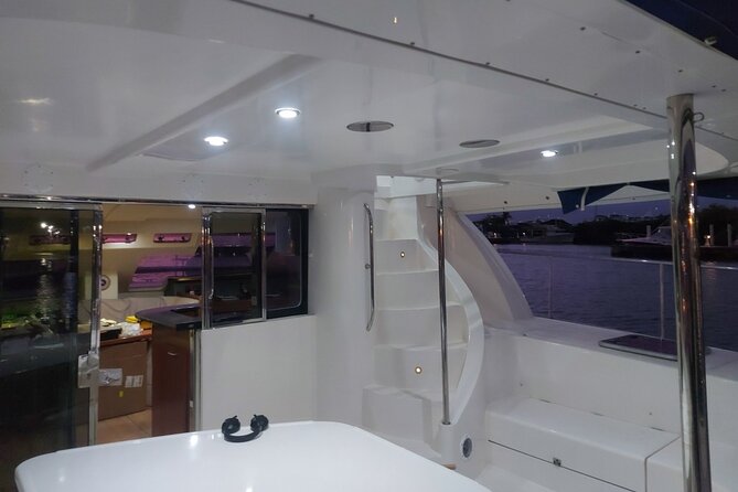 Catamaran Charter Puerto Rico Jenica - Accessibility and Participation