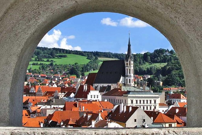 Cesky Krumlov Day Trip From Prague to Vilshofen - Key Sites to Explore