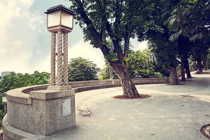Charms of Zagreb - Romantic Walking Tour - Guide and Accessibility