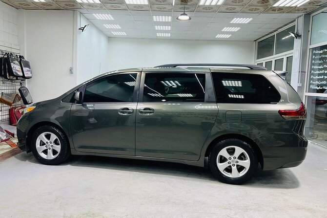 Chauffeur Service For Dubai & Abu Dhabi - Vehicle Options Available