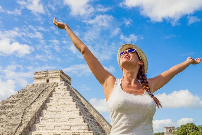 Chichen Itza Deluxe Valladolid and 2 Cenotes - Main Attractions