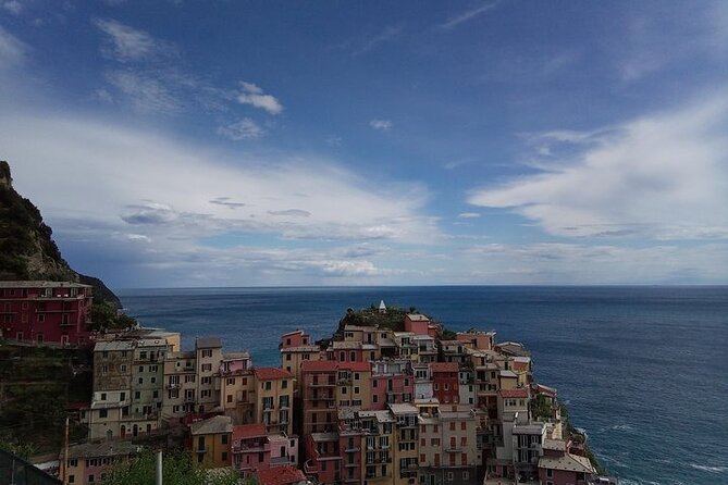 Cinque Terre Wine Tour and Tasting With the Somelier in Manarola - Guided by a Local Sommelier