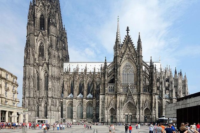 Cologne Walking Tour With a Visit to World Famous Cathedral - Accessibility