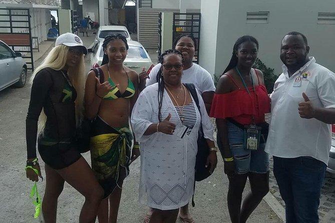 Convenient Airport Transfer To Negril Hotels & Villas - Booking Process and Policies