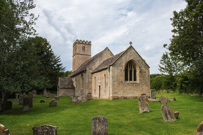 Cotswolds Private Tour From Southampton - Vehicle Specifications