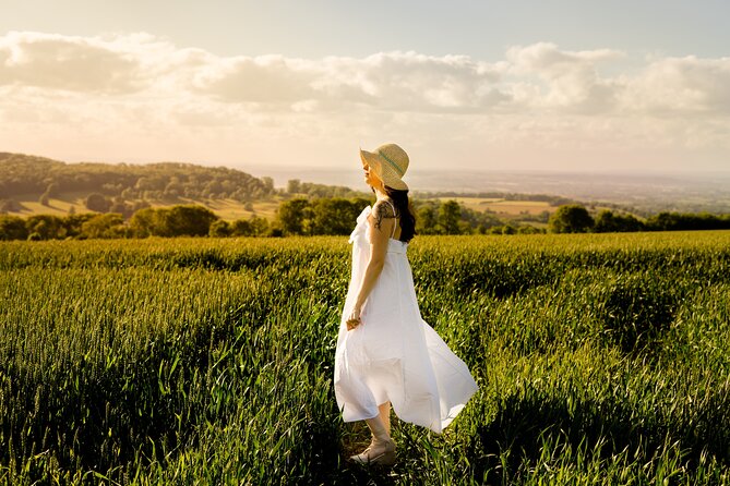 Cotswolds Village Private Car Tour and Photoshoot - Meeting and Pickup