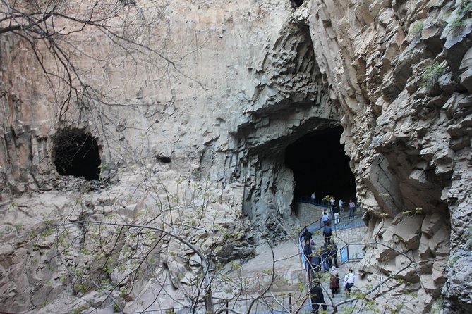 Day Tour From Nakhchivan to Alinja Castle, Ashabi Kahf and Khanegah Tomb - Inclusions