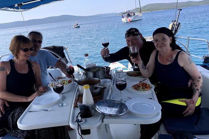 Daysailing & SUP Experience - Included Activities and Amenities
