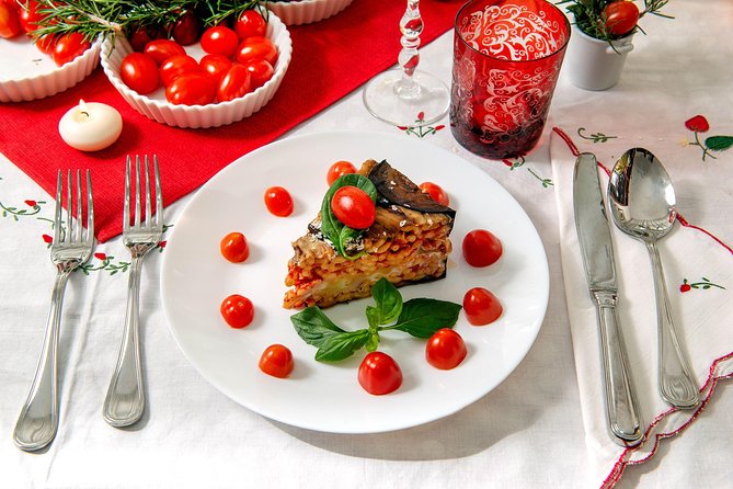 Dining Experience at a Locals Home in Trapani With Show Cooking - Meal and Wine Offerings