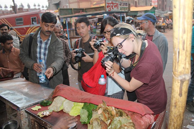 Discover Oriental Agra Day Tour - Meeting and Pickup Details