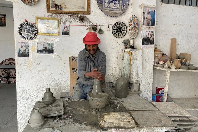 Discover the Artistry of Fez: A Guided Handicrafts Tour - Explore the Artisanal Workshops of Fez
