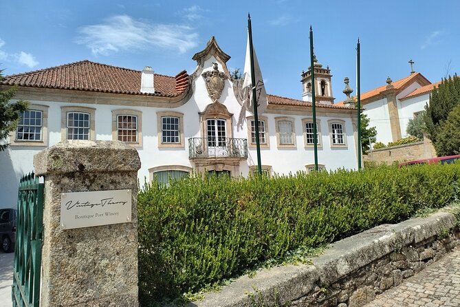 Douro Valley Full Experience With Limited Small Group - Visiting Non-Commercial Wineries
