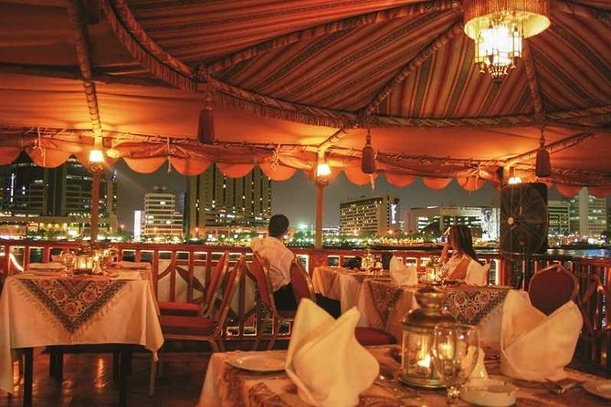 Dubai Creek Dhow Cruise Dinner - Entertainment and Atmosphere