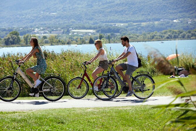 Electric Bike Rental in Montpellier - Included Features and Services