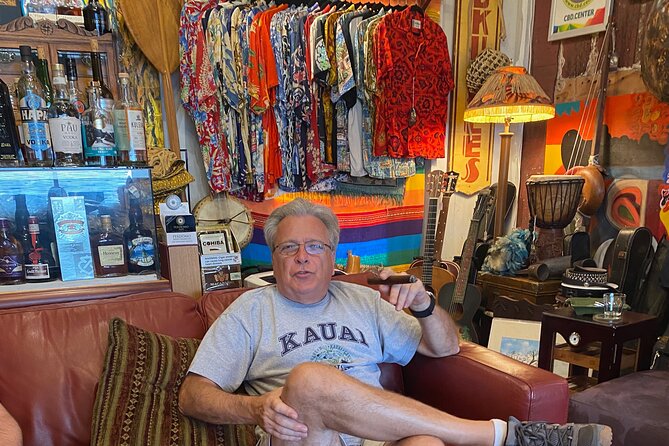 Enjoy Sunset With a Fine Cigar in Hawi - Accessibility Information