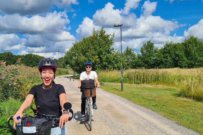 Explore Happiest Helsinki: Bike/Ebike: Bbq, Sauna, Forest, &Parks - Savoring the BBQ Experience