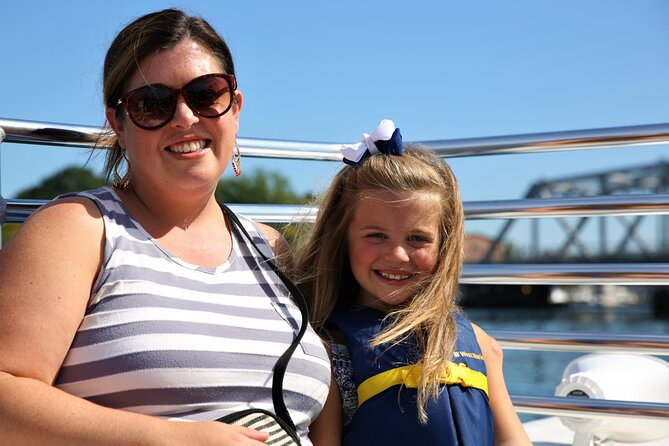 Fathers Day Boat Rides - Experience the Local Scenery
