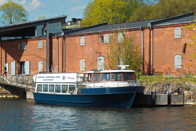 Ferry to Suomenlinna Fortress Island - Accessing Suomenlinna Fortress