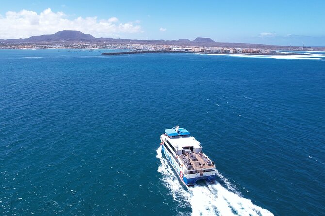 Fuerteventura: Ferry Ticket to Lanzarote With Wifi - Exploring Lanzarotes Top Sites