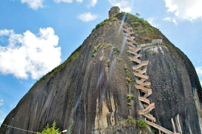 Full-Day All-Inclusive Tour Guatapé Stone of Peñol - Pickup Information