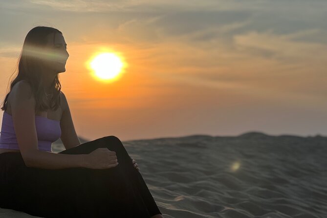 Full Day Liwa Desert Sunset Safari Tour With Lunch at Oasis - Inclusions and Amenities