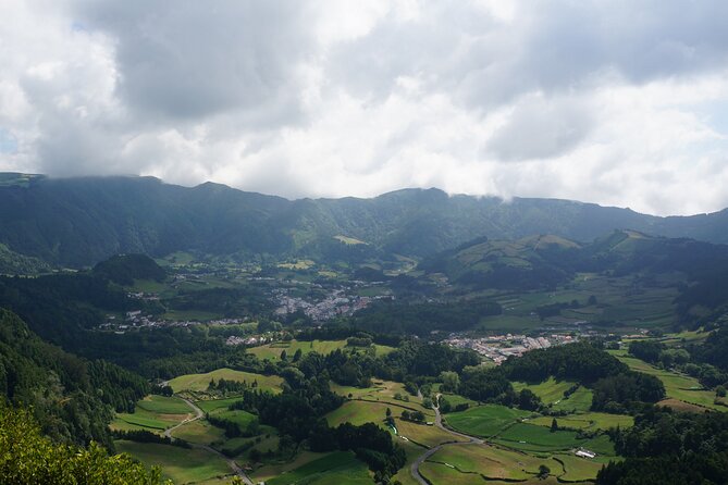Full-Day Private São Miguel Tour With Furnas and Hot Springs - Discovering Furnas Valley