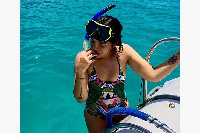 Full Day Santa Fe and Playa Escondida With Snorkeling and Lunch Included - Pick-Up and Meeting Details