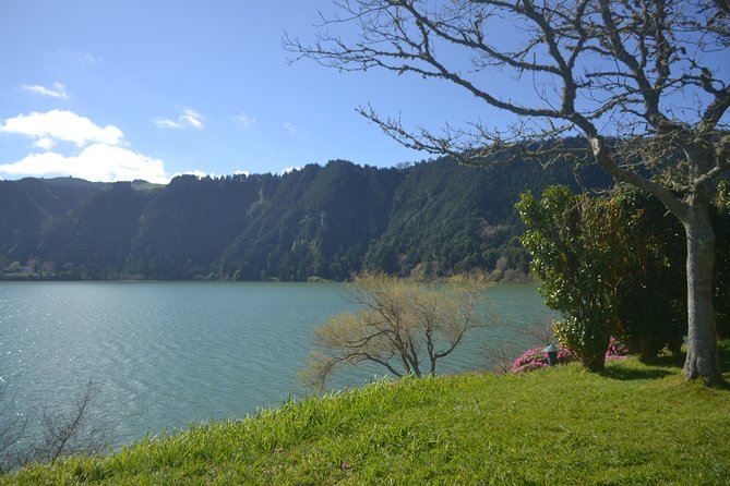 Full Day São Miguel Island Sete Cidades, Lake of Fire and Furnas - Accessibility and Participation